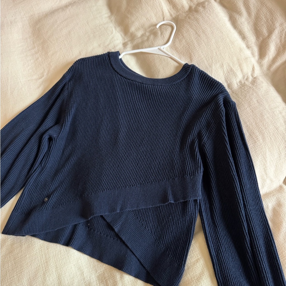 Lululemon Athletica Dark Blue Ribbed Sweatshirt